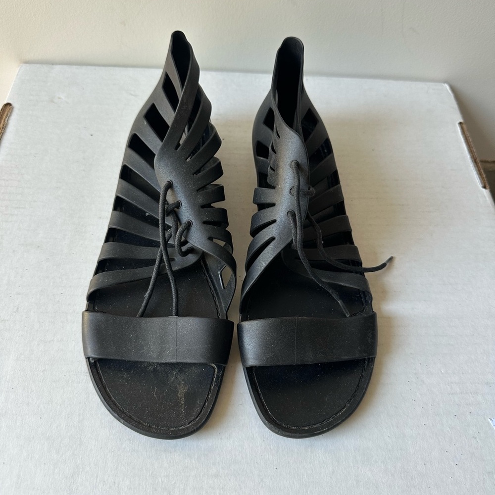 Givenchy Women's Rubber Gladiator Sandals - Picture 2 of 4